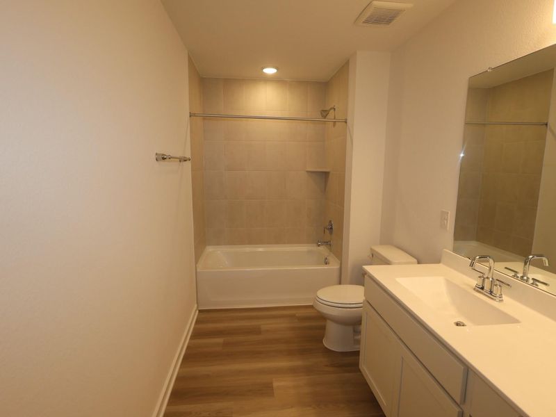 Furnished interior view inside a new home in Miller's Pond, Rosenberg (Image 10). Furnished interior view inside a new home in Miller's Pond, Rosenberg (Image 10).