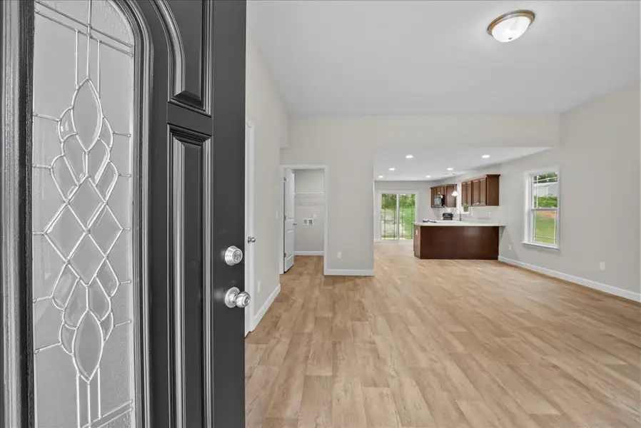 Representative unfurnished interior of a home built from the Lyman by Enchanted Homes in Lonesome Dove, San Antonio (Image 15).