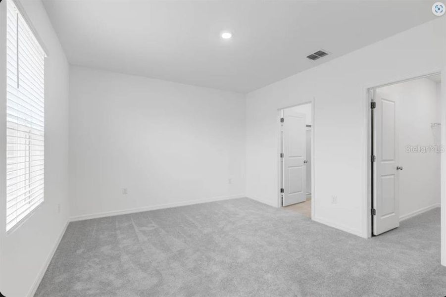 Spacious, unfurnished interior of a new home in Coasterra Community Group Page, Palmetto (Image 5).