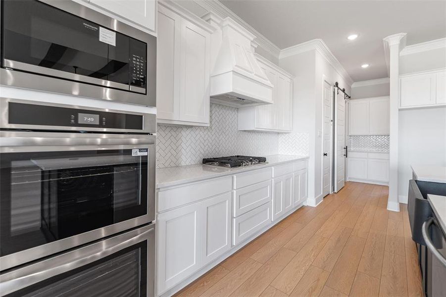 Furnished interior view inside a new home in Creekview Addition, Van Alstyne (Image 16). Furnished interior view inside a new home in Creekview Addition, Van Alstyne (Image 16).