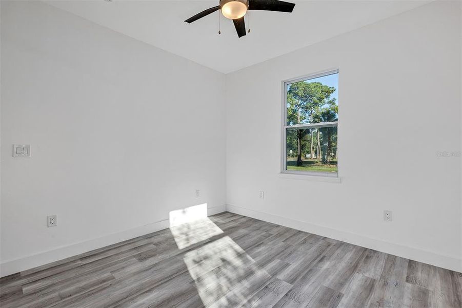 Spacious, unfurnished interior of a new home in , New Smyrna Beach (Image 32).