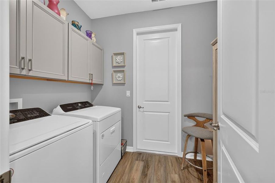 Furnished interior view inside a new home in , Ocala (Image 11).