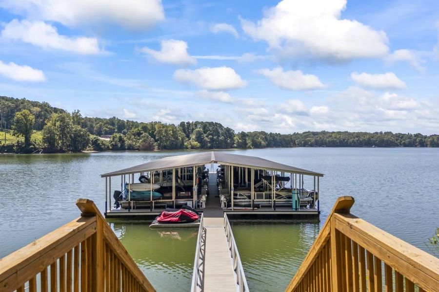 Image 53 of a home in The Cottages Of Lake Lanier.