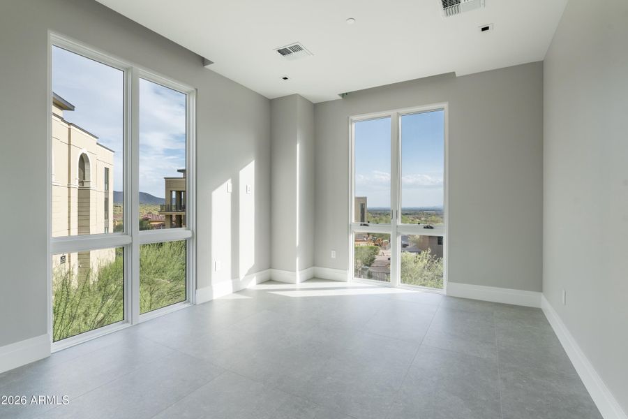 18720 N 101st St #3008