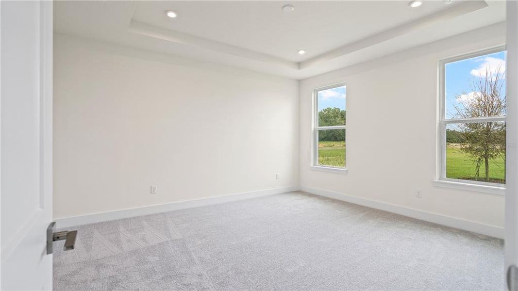 Spacious, unfurnished interior of a new home in Trailside, Mount Dora (Image 26).