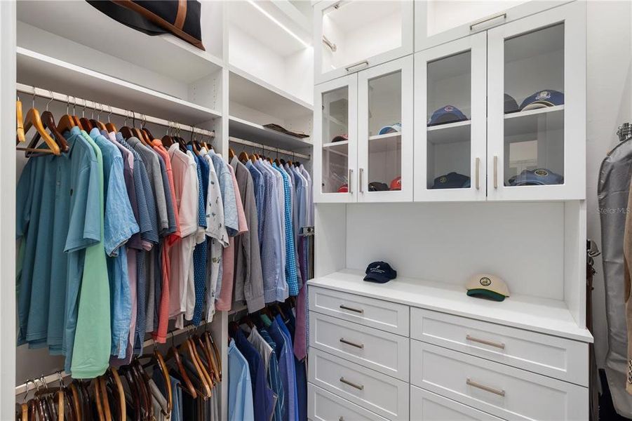 Furnished interior view inside a new home in , Sarasota (Image 60).