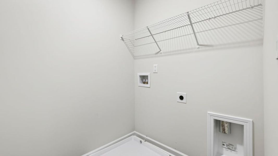 Spacious, unfurnished interior of a new home in Durbin Meadows, Fountain Inn (Image 36).