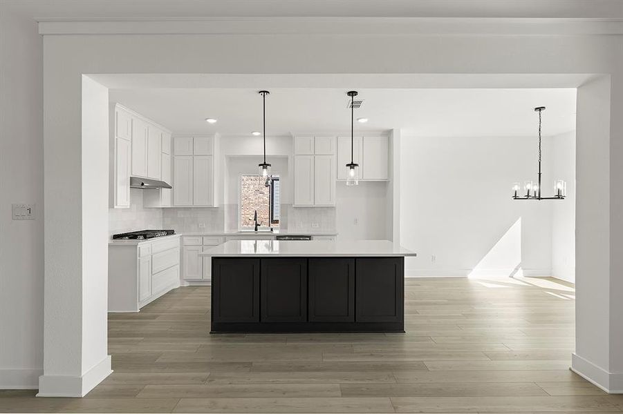 8_09. 953 Gold Finch - Kitchen