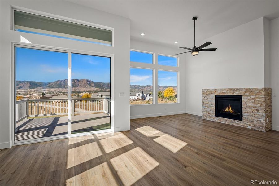 Spacious, unfurnished interior of a new home in Cloverleaf - Pinnacle Collection, Monument (Image 20). Spacious, unfurnished interior of a new home in Cloverleaf - Pinnacle Collection, Monument (Image 20).