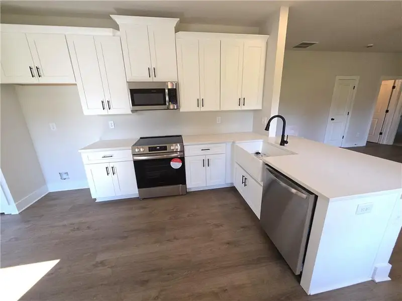 Furnished interior view inside a new home in , Dallas (Image 4).