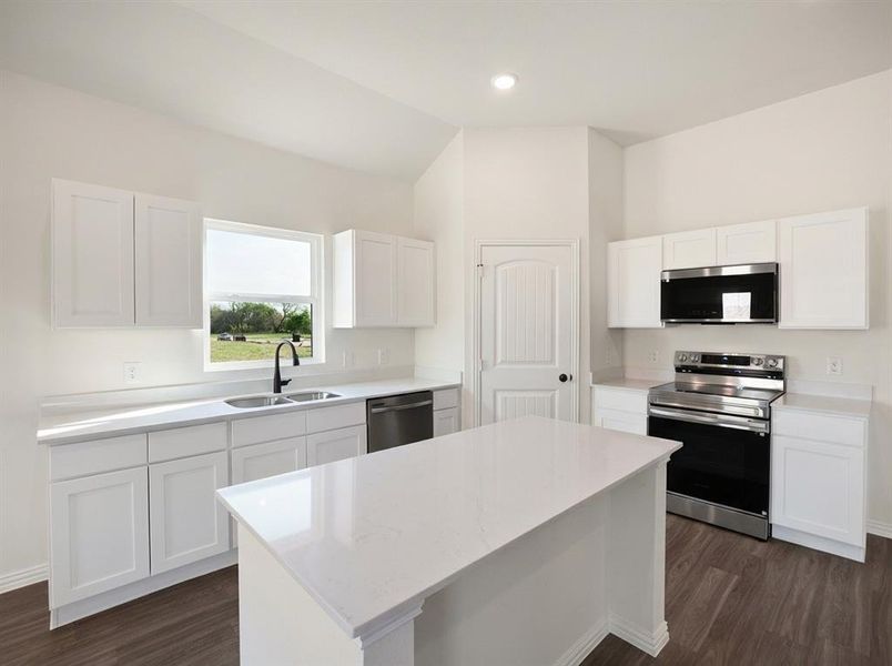 f030e5a2-a905-4518-a6d7-35eab3dd056c