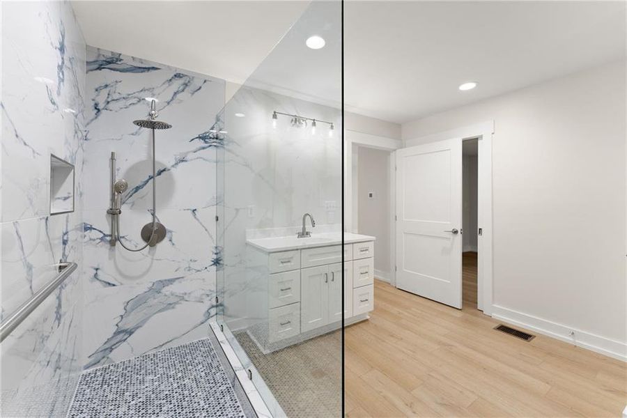 Image 39 of a home in .