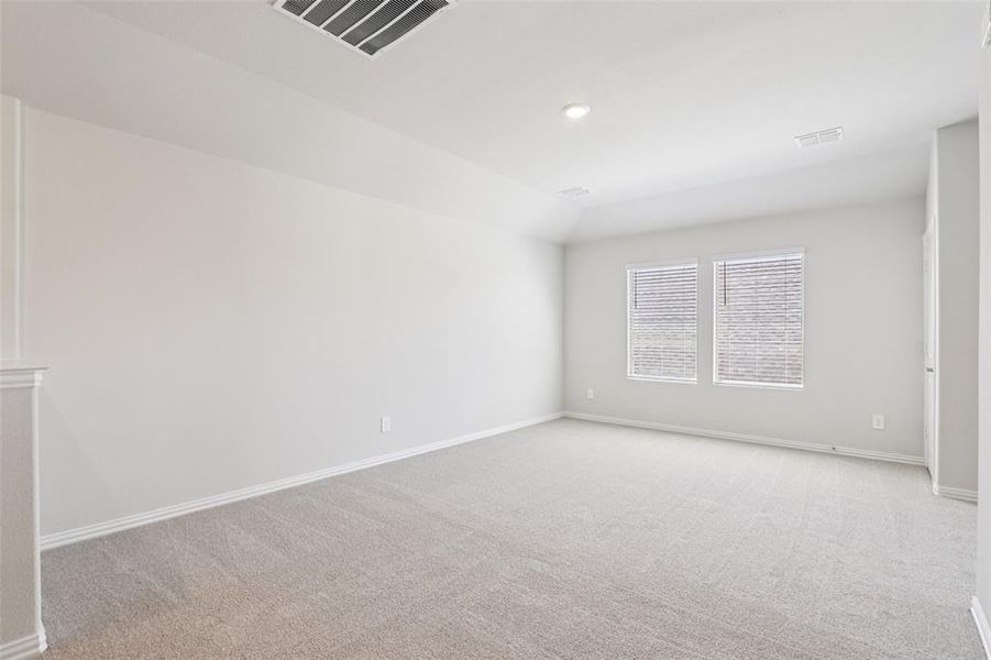 Spacious, unfurnished interior of a new home in Parks at Foster Crossing - Premier Series, Anna (Image 18). Spacious, unfurnished interior of a new home in Parks at Foster Crossing - Premier Series, Anna (Image 18).
