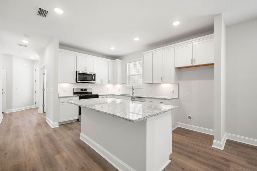 Furnished interior view inside a new home in Del Webb Savannah at Heartwood, Richmond Hill (Image 5).