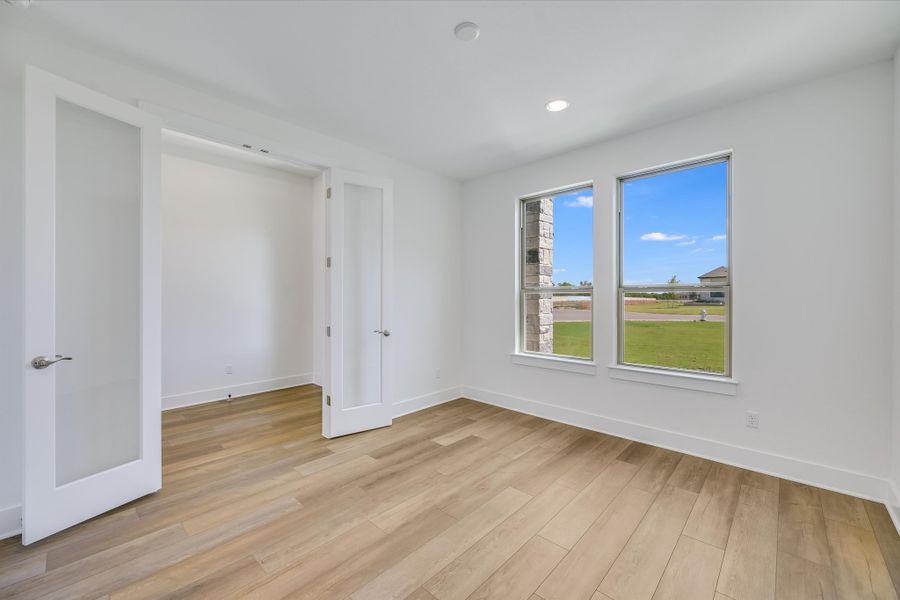 Representative unfurnished interior of a home built from the Llano II by Giddens Homes in Whispering Wind, Bertram (Image 113). Representative unfurnished interior of a home built from the Llano II by Giddens Homes in Whispering Wind, Bertram (Image 113).