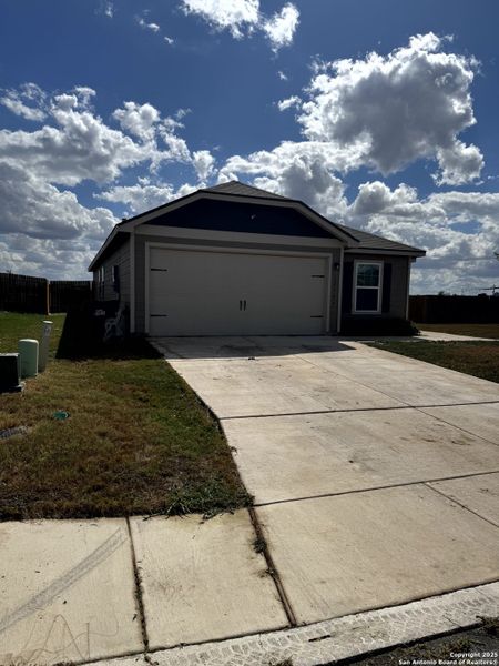 Exterior details and patio area of a home in Luckey Ranch, San Antonio (Image 2). Exterior details and patio area of a home in Luckey Ranch, San Antonio (Image 2).