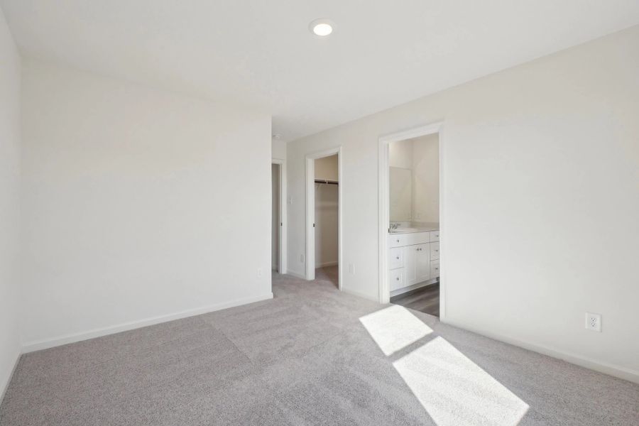 Representative unfurnished interior of a home built from the Eclipse by Starlight Homes in Casteel, Bethlehem (Image 15).