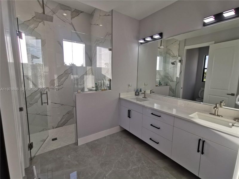 Furnished interior view inside a new home in , Cape Coral (Image 13).