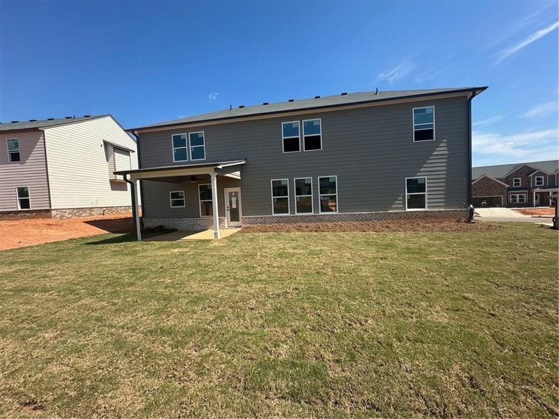 Exterior details and patio area of a home in Beckett Ranch, Auburn (Image 16).