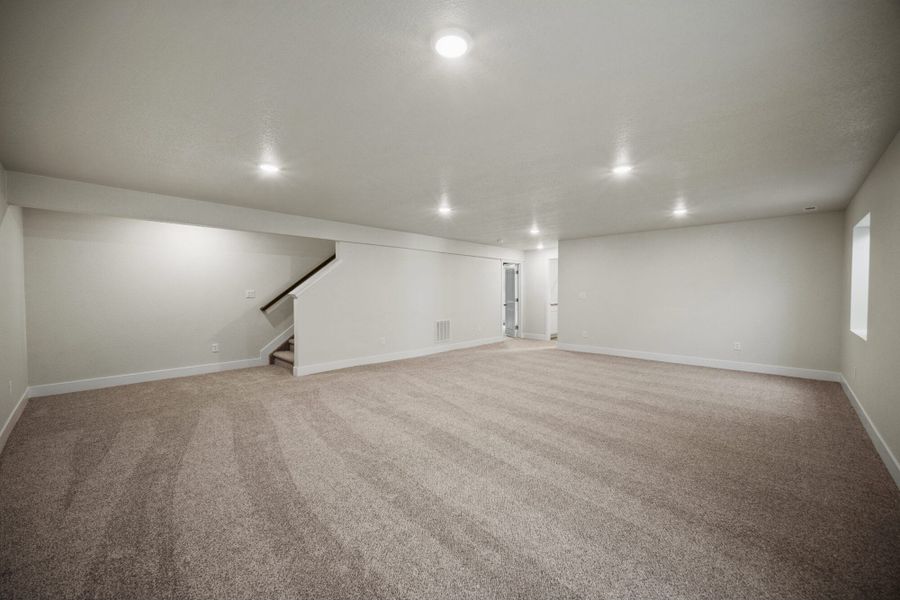Representative unfurnished interior of a home built from the Sage by View Homes in The Glen, Colorado Springs (Image 35). Representative unfurnished interior of a home built from the Sage by View Homes in The Glen, Colorado Springs (Image 35).