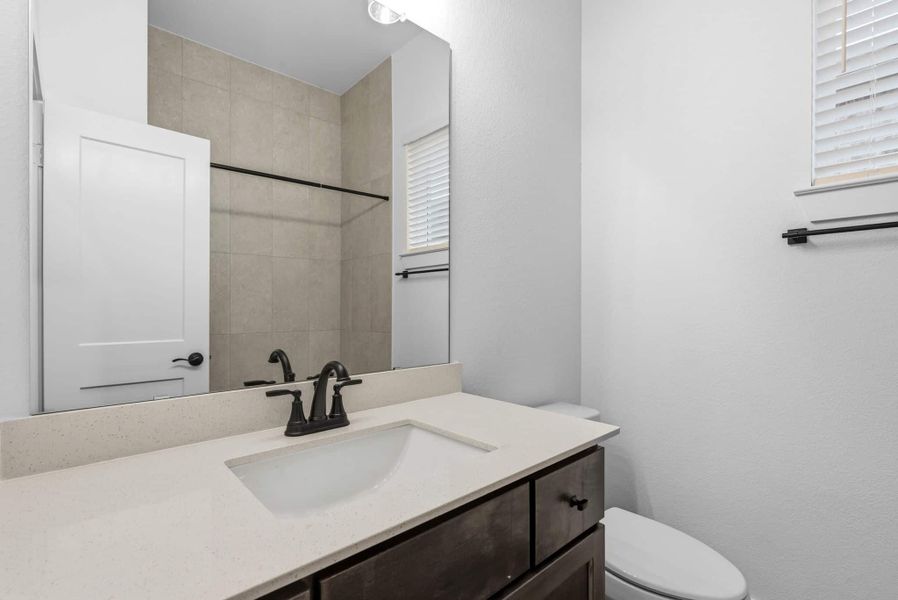 Furnished interior view inside a new home in Mulberry Farms, Santa Fe (Image 11).