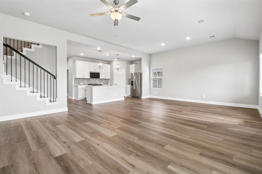 Spacious, unfurnished interior of a new home in Eastridge - Signature Series, Princeton (Image 31). Spacious, unfurnished interior of a new home in Eastridge - Signature Series, Princeton (Image 31).