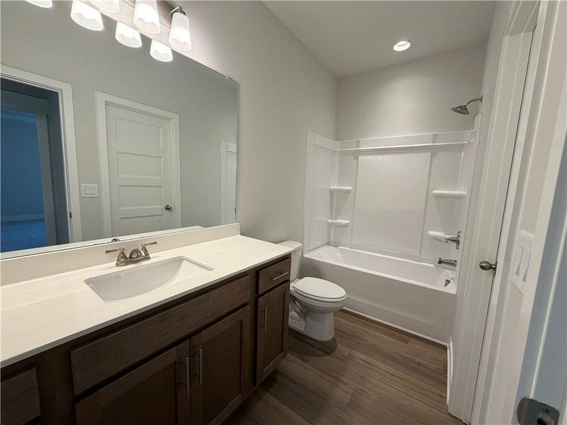 Furnished interior view inside a new home in Mallard’s Landing, Jefferson (Image 9).