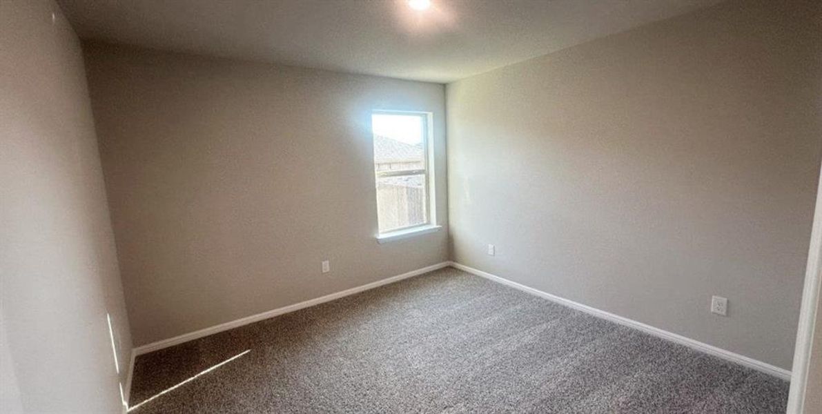 Spacious, unfurnished interior of a new home in Sandy Beach, Azle (Image 11).