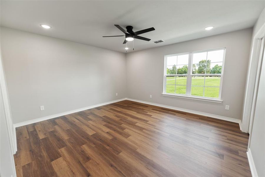Spacious, unfurnished interior of a new home in , Mount Pleasant (Image 28).