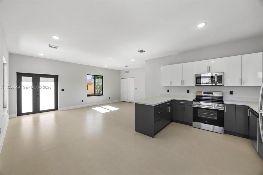 Furnished interior view inside a new home in , Hallandale Beach (Image 10).