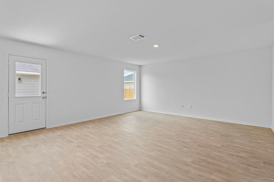 Spacious, unfurnished interior of a new home in Prairie Lakes, Buda (Image 12). Spacious, unfurnished interior of a new home in Prairie Lakes, Buda (Image 12).