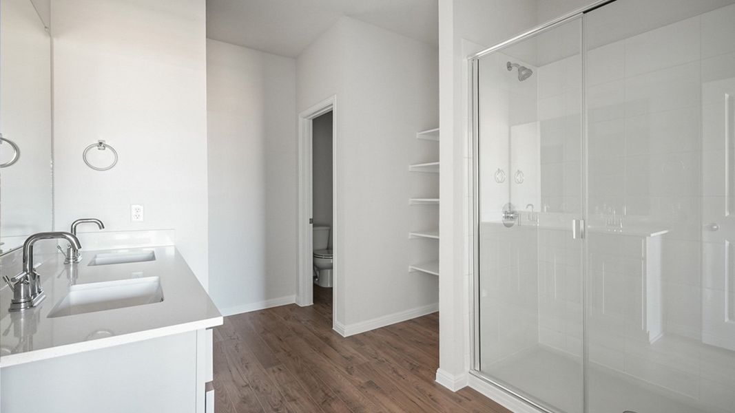 Furnished interior view inside a new home in Thunder Rock, Marble Falls (Image 9).