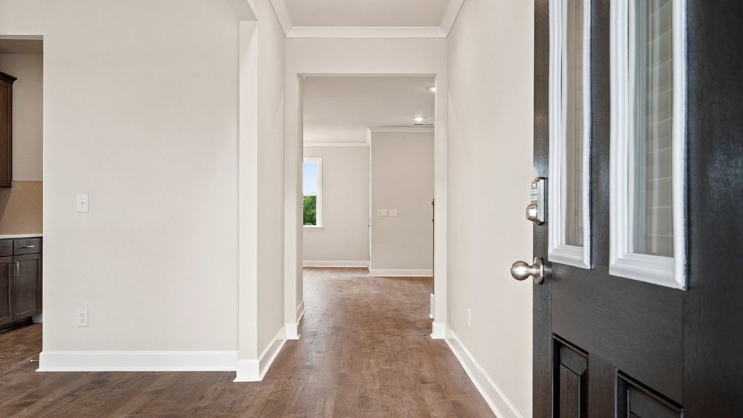 Representative unfurnished interior of a home built from the Emerson by D.R. Horton in Evergreen Crossing, Locust Grove (Image 18).