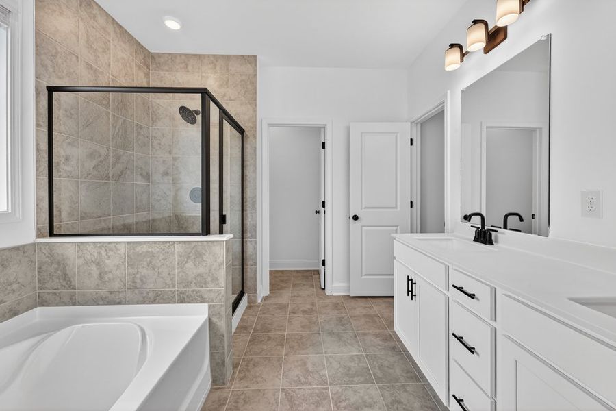 Representative furnished interior of a home built from the Kirkwood by Taylor Morrison in Dreycott, Lawrenceville (Image 8).