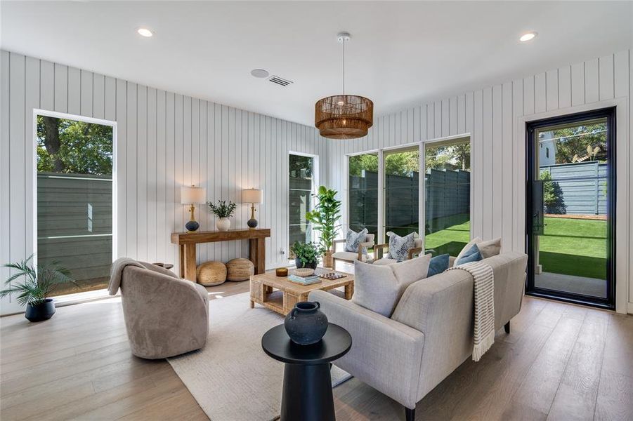 Furnished interior view inside a new home in , Dallas (Image 13).
