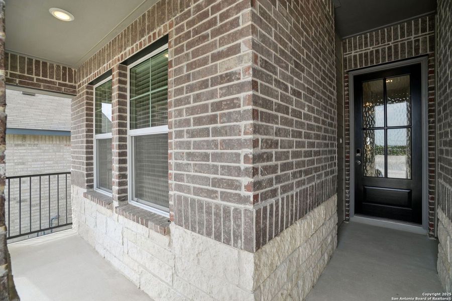 Image 35 of a home in Thomas Pond. Image 35 of a home in Thomas Pond.