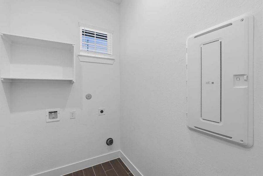 Spacious, unfurnished interior of a new home in Emory Glen, Magnolia (Image 14). Spacious, unfurnished interior of a new home in Emory Glen, Magnolia (Image 14).