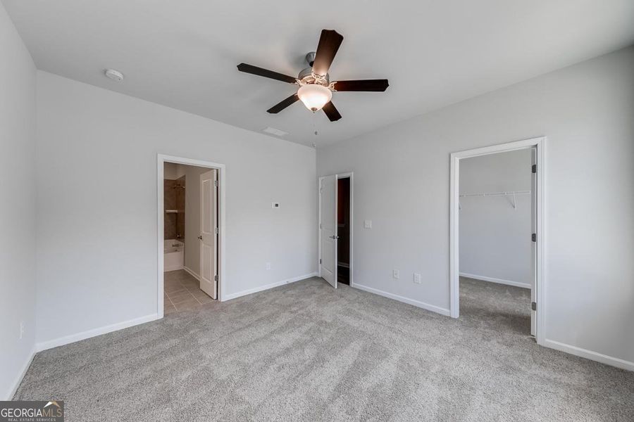 Spacious, unfurnished interior of a new home in Chimney Oaks Townhomes, Homer (Image 20).