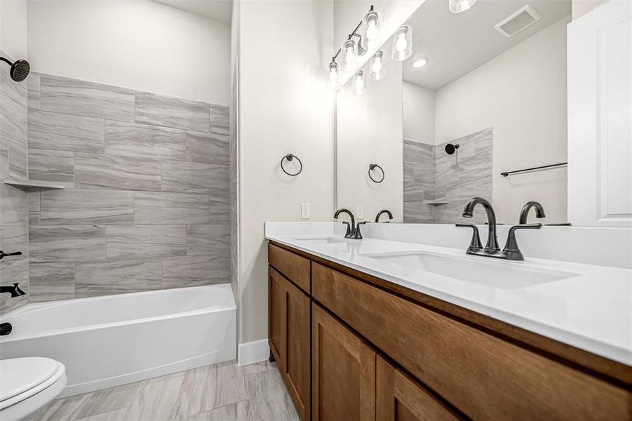 Furnished interior view inside a new home in Rocky Top, Krum (Image 4).