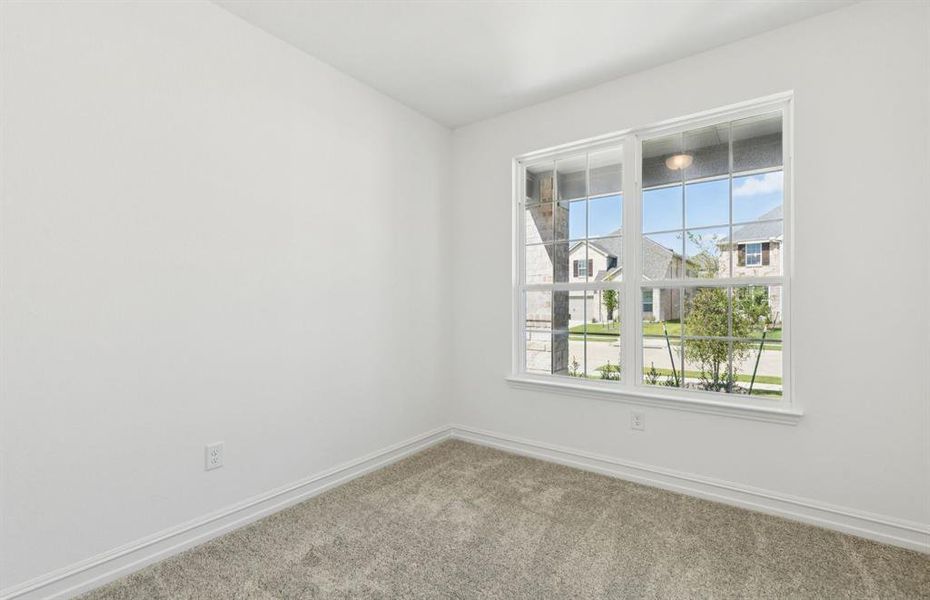 Secondary bedroom Secondary bedroom