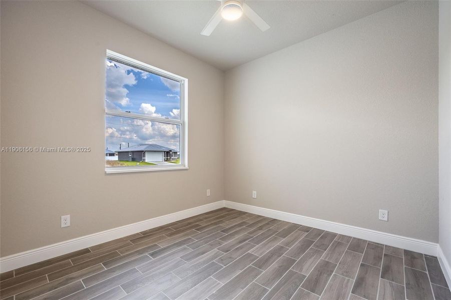 Spacious, unfurnished interior of a new home in , Labelle (Image 24).