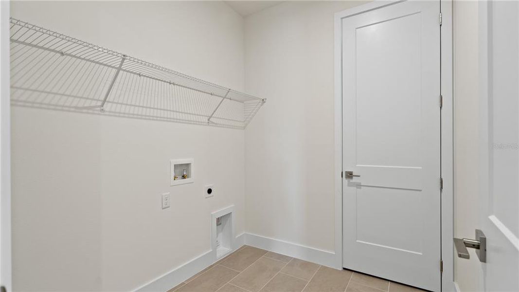 Spacious, unfurnished interior of a new home in Trailside, Mount Dora (Image 26). Spacious, unfurnished interior of a new home in Trailside, Mount Dora (Image 26).