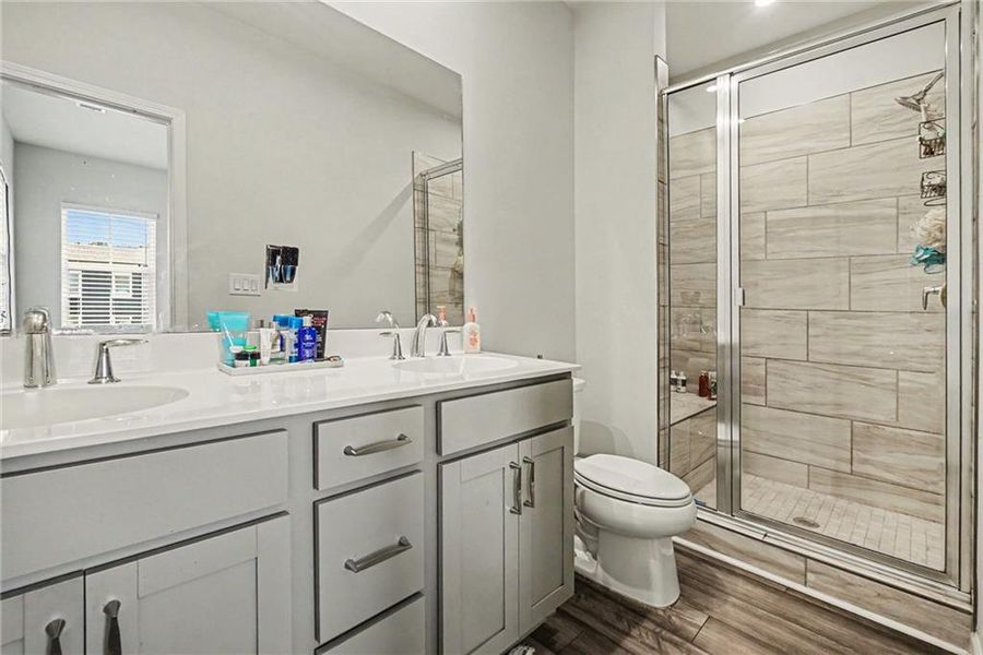 Furnished interior view inside a new home in , Acworth (Image 18).