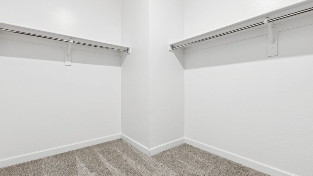 Spacious, unfurnished interior of a new home in Prada, Phoenix (Image 22).