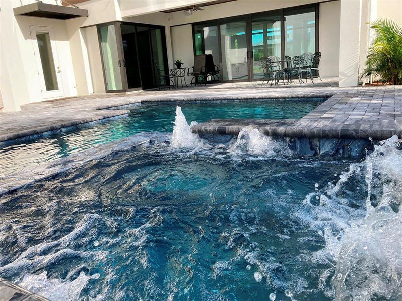 Heated salt pool & spa Heated salt pool & spa