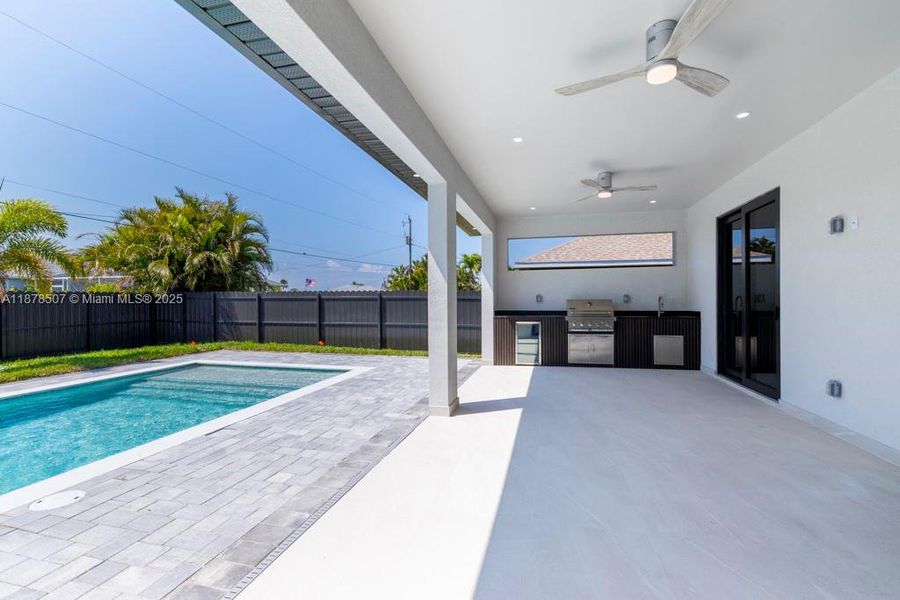 Image 34 of a home in .