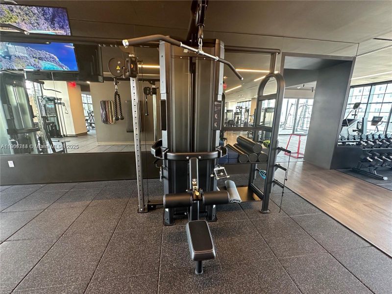 Community amenities in , Miami (Image 35).