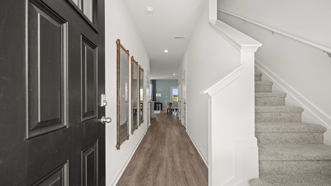 Spacious, unfurnished interior of a new home in Weatherstone, Grovetown (Image 23).