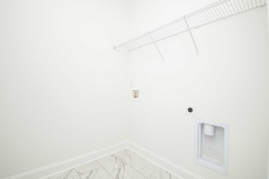 *Photo of example home. Selections and finishes may vary. *Photo of example home. Selections and finishes may vary.