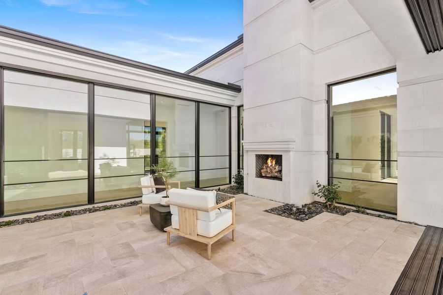 Representative furnished interior of a home built from the Hummingbird by BedBrock Developers in Bird Street Estates, Paradise Valley (Image 29).